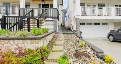 Modern Private 2BR Suite w/ Separate Entrance – Near White Rock Beach