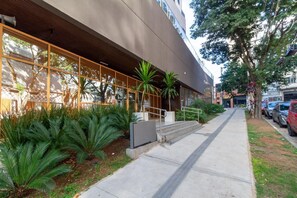 Exterior detail - Studio c/ Varanda e Wi-Fi a 300m do Allianz Parque (São Paulo)