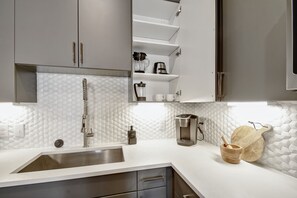 Interior - Modern 1-bedroom unit in the heart of Downtown San Antonio (San Antonio)