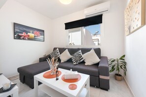TV - Apartment 'Casa Jose 2' with Air Conditioning (Torremolinos)