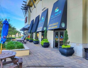 Outdoor dining - Origin! Next to pier park. Steps to the Beach! (Panama City Beach)