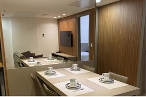 Dining - Meliá Flat Block B 307 (Brasília)