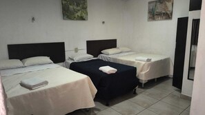 Room - Hotel Las Gardenias (CIUDAD DE GUATEMALA)