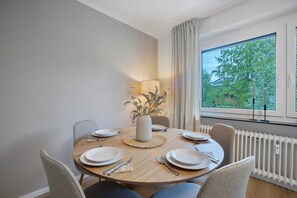 Dining - Apartment Allgäunest Wangen – Stylish Stay for Up to 5 Guests (Wangen im Allgäu)