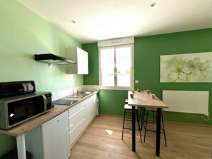 Private kitchen - Cosy studio 2, new, near Royan&beaches-Calm&fully equipped (Breuillet)