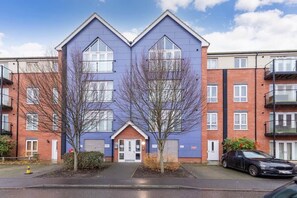 Exterior - The Meridian Langley (Slough)