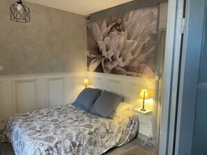 6 chambres, fer et planche à repasser, accès Internet, draps fournis