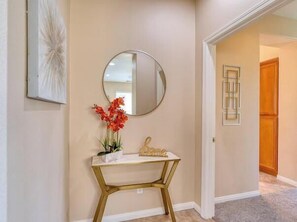 Interior - Paradise Golf Pools Home in the Desert (Indio)