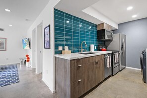 Fridge, microwave, oven, dishwasher - Stylish Ground-Floor Condo (Palm Springs)