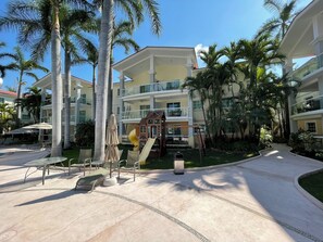 Children’s area - APARTMENT IN ACAPULCO DIAMANTE IN FRONT OF GNP ARENA (Acapulco de Juárez)