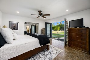 Iron/ironing board, Internet, bed sheets - Relaxing Retreat in South Palm Desert (Palm Desert)