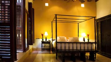 8 habitaciones, tabla de planchar con plancha, internet y ropa de cama