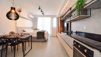Apartment | Dining