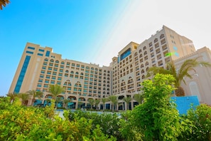 Exterior - Perfect Family-Friendly Room w/ Scenic Balcony in Beachfront Bliss (Fujairah)