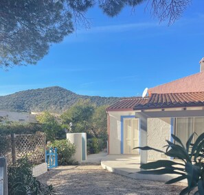 Exterior - Completely renovated house with garden surrounded by pine forest, facing the sea (Matta E Peru)