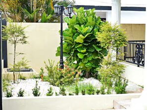 Exterior detail - City Of Gurabo (Santiago de los Caballeros)