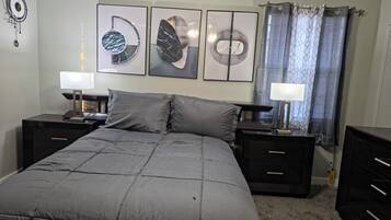 2 bedrooms, iron/ironing board, WiFi, bed sheets