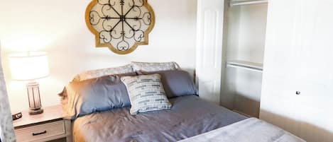 3 bedrooms, WiFi, bed sheets