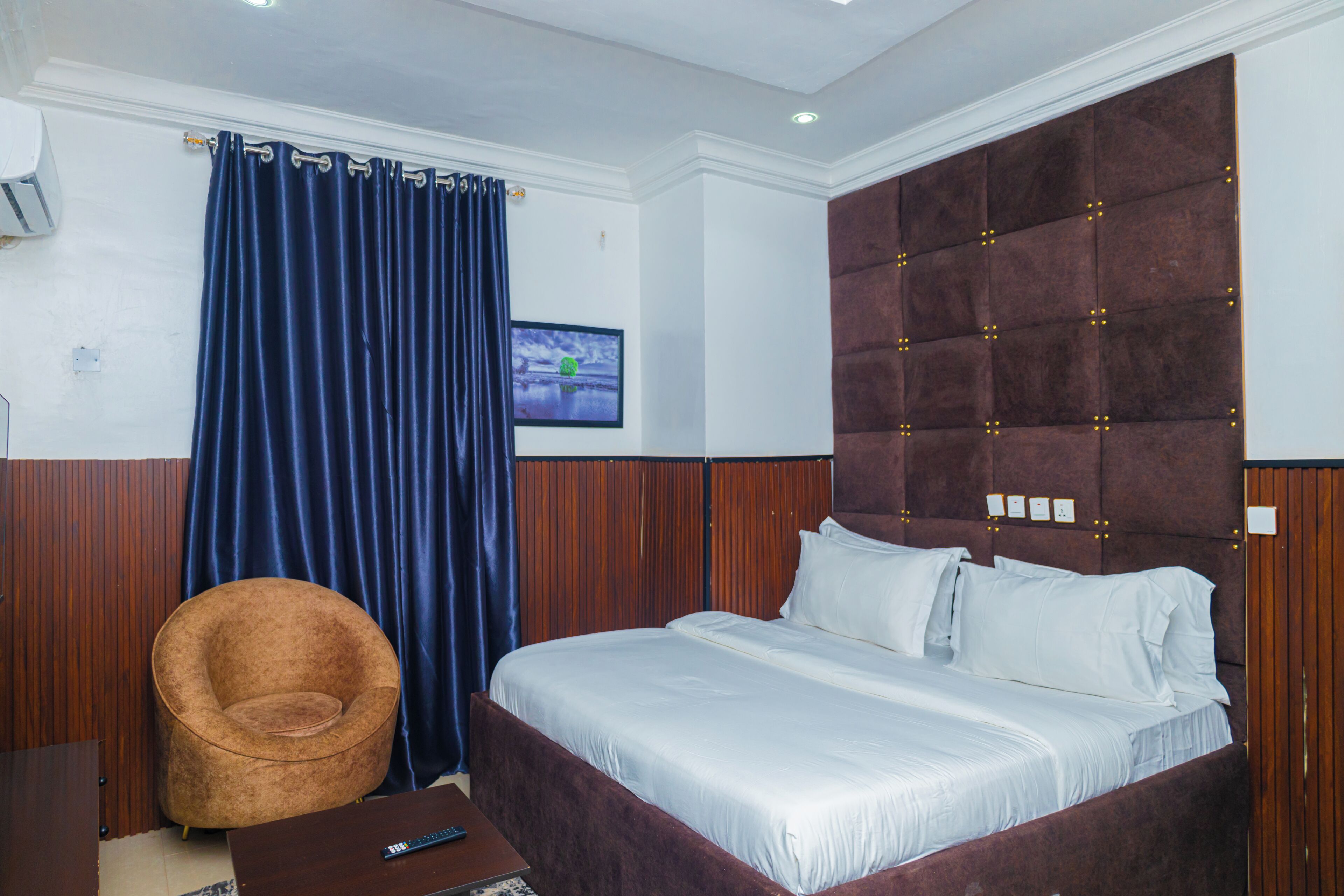ห้องดีลักซ์ | โต๊ะทำงาน, พื้นที่ทำงานแบบใช้แล็ปท็อป, Wi-Fi ฟรี