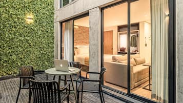 Appartamento Executive, balcone | Terrazza/patio