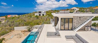 Villa Marah - Luxury Villa with Rooftop Terrace & Ocean Views