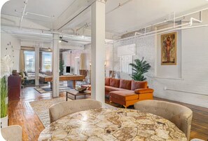 Interior - Luxury Riverview Loft with Pool Table (Detroit)