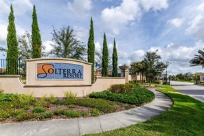 Solterra Resort (1).jpeg - The Ultimate Private Oasis & Game Room 6 BD/ 3.5 BA/ Solterra Resort (5140 OA) (Davenport)