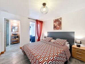 2 chambres, fer et planche à repasser, Wi-Fi