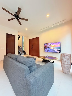 Smart TV - Your luxury hideaway with private pool and perfect location in Riviera Maya (Puerto Morelos)