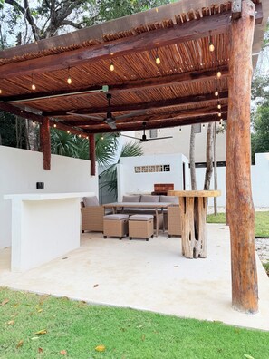 Outdoor dining - Your luxury hideaway with private pool and perfect location in Riviera Maya (Puerto Morelos)