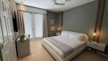 3 bedrooms, iron/ironing board, travel cot, WiFi