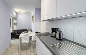 Fridge, microwave, stovetop, dishwasher - Cozy apartment in Omisalj with WiFi (Omisalj)