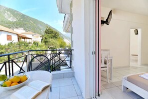 Apartment - Ilia Edipsos Sunny Gem - Quaint and Cozy Getaway (Istiaia-Aidipsos)