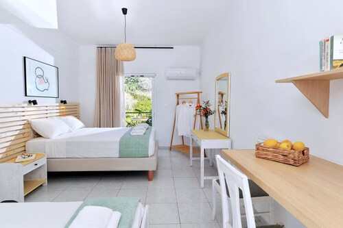 Ilia Edipsos Sunny Getaway - Triple Cozy Nest