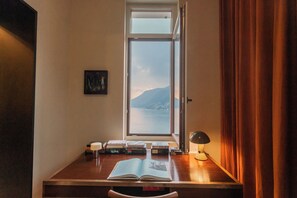 Interior - Villa Madonnina - Five Bedroom Villa, Sleeps 10 (Pognana Lario)