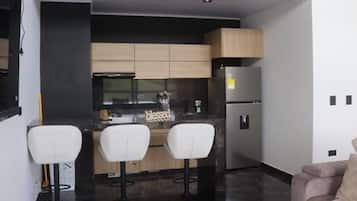 Luxury Cabin, Balcony, Mountain View | Bahagian dalam