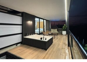 Luxury-Ferienhütte, Balkon, Bergblick | Unterkunftsgelände