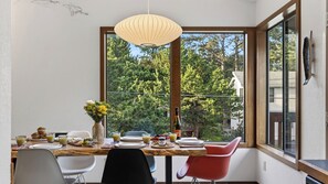 House (3 Bedrooms) | Interior - Magic Tree House by Avantstay Fire Pit + Deck + Movie Room Walk to the Beach (Manzanita)