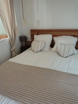 2 bedrooms
