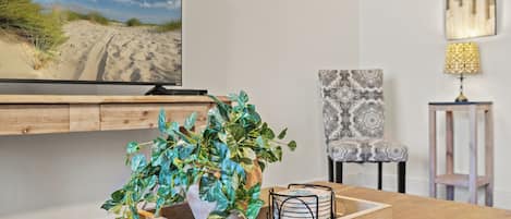 Maison, plusieurs lits, patio, vue jardin ( 17 Grayling Way) | Intérieur