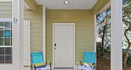 The Winking Turtle Your Shell-tered Beach Escape! Sleeps 10!