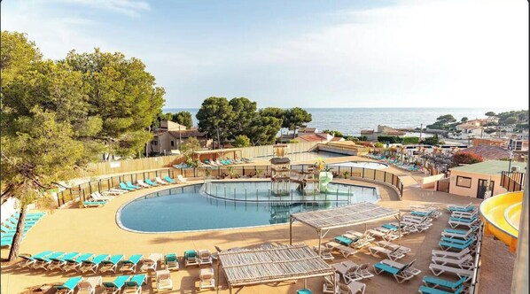 Pool - Caravan 'Mobil-home  Lou Souleï' with Shared Pool, Wi-Fi and Air Conditioning (Carry-le-Rouet)