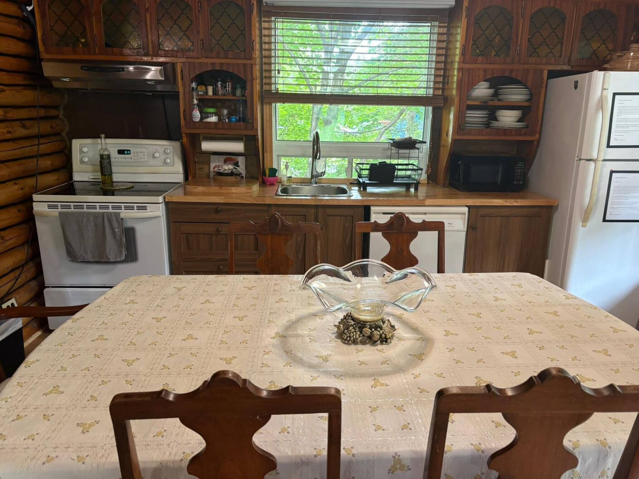 House, 5 Bedrooms | Dining room