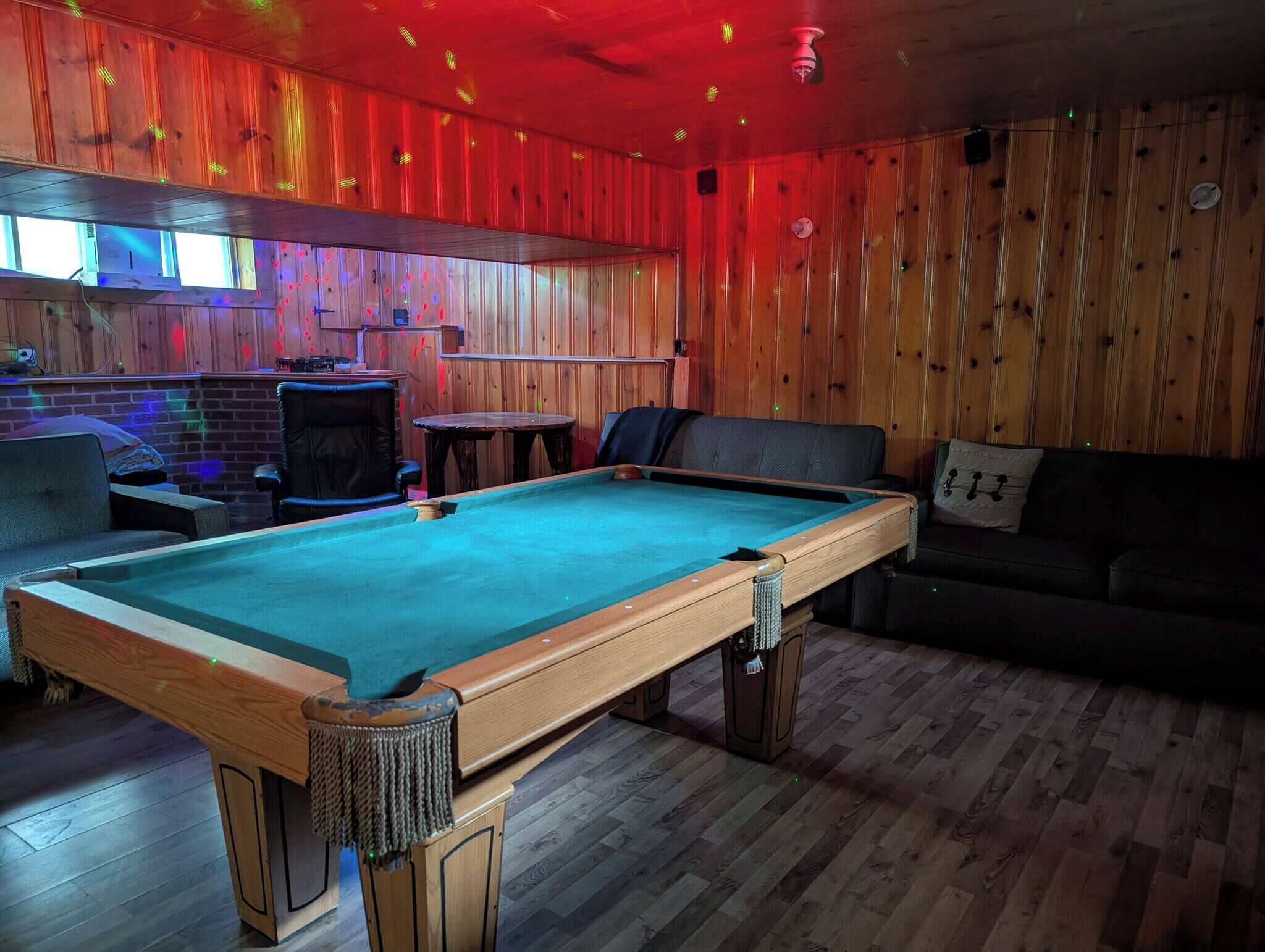 Casa, 5 habitaciones | Sala de juegos