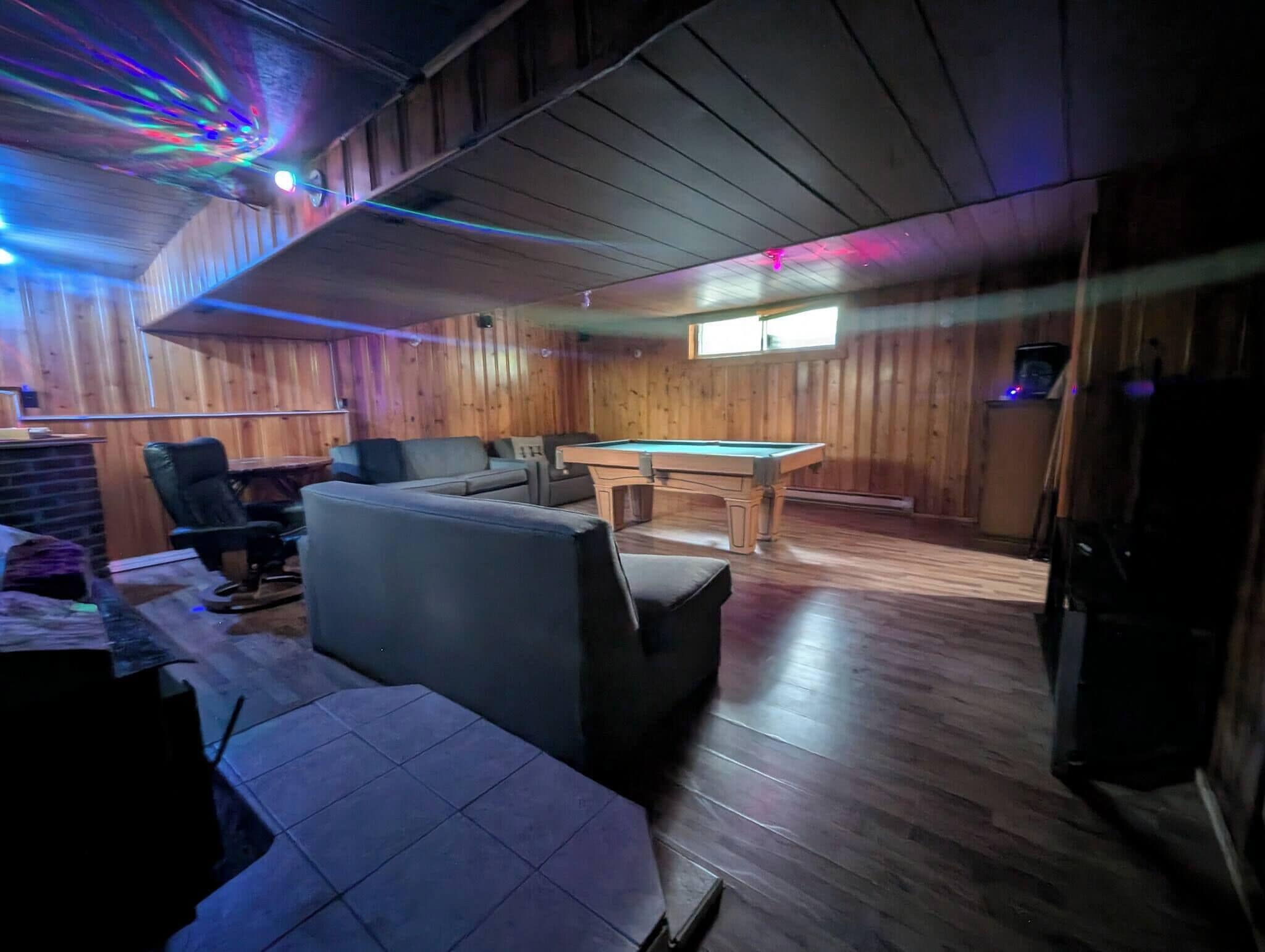 House, 5 Bedrooms | Game room