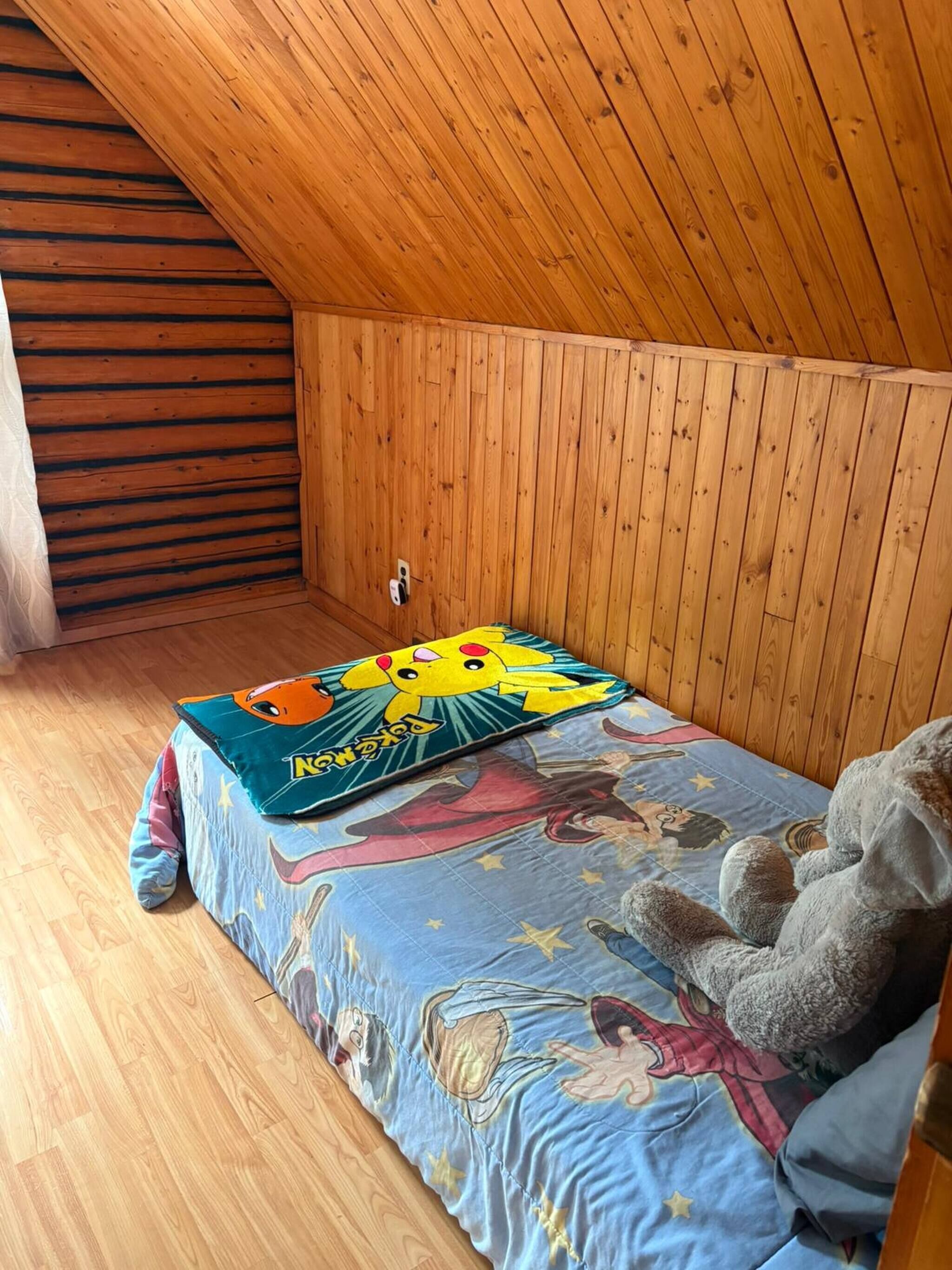 5 bedrooms