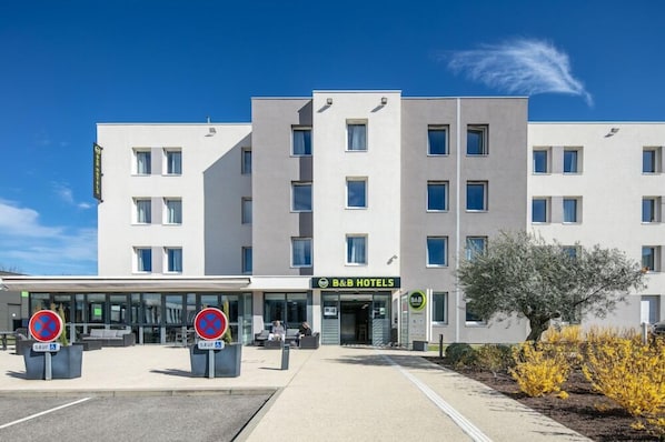 Exterior - B&B Hotel Lyon Aeroport Saint Quentin Fallavier (Saint-Quentin-Fallavier)