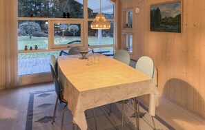 Dining - Lovely home in Silkeborg with WiFi (Silkeborg)