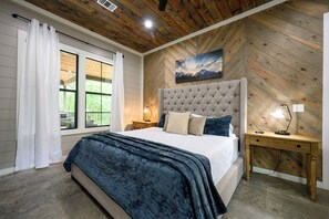 Free WiFi, bed sheets - NEW! Lux Cabin w/ Heated Pool, Hottub, Gameroom, Firepit & Near Lake - Sleeps 24 (Broken Bow)