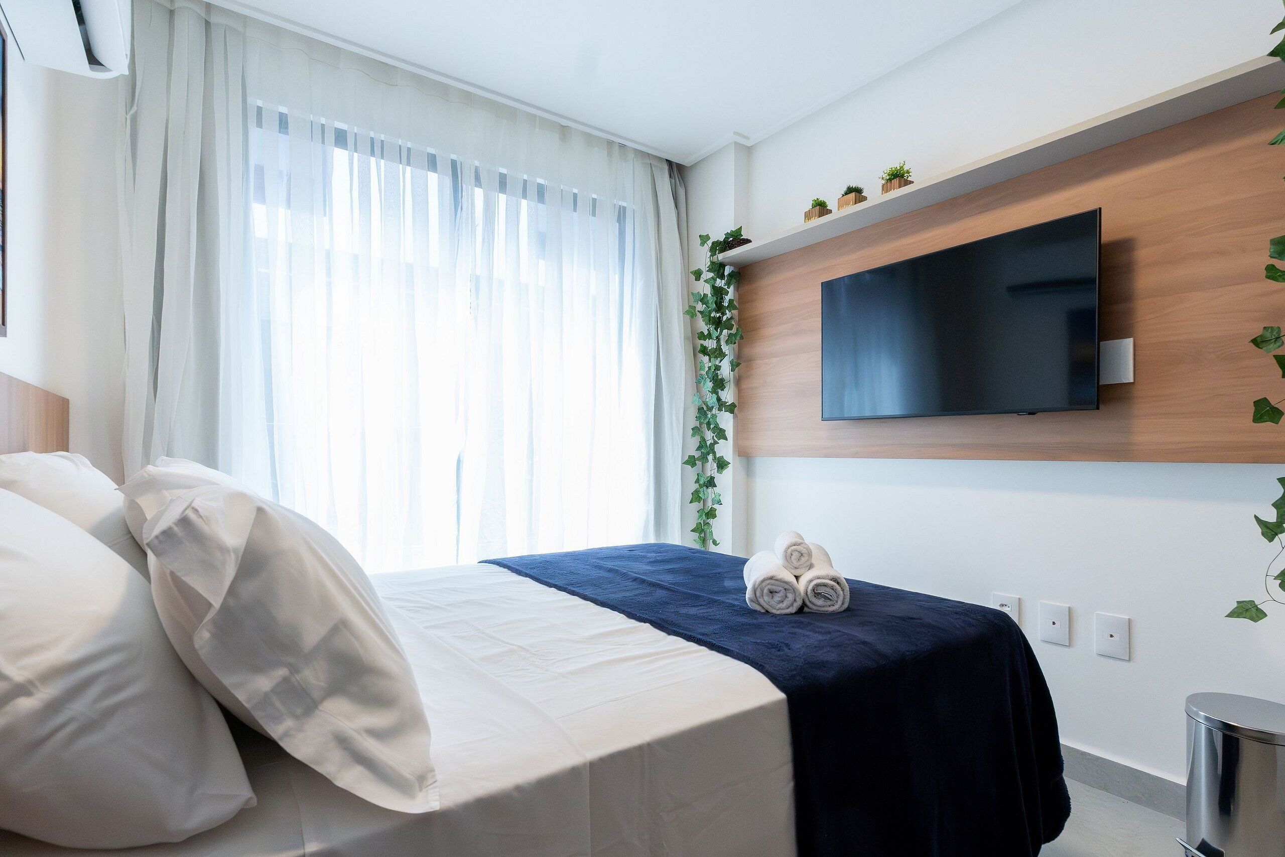 Apartment | 1 bedroom, blackout drapes, iron/ironing board, WiFi (free)